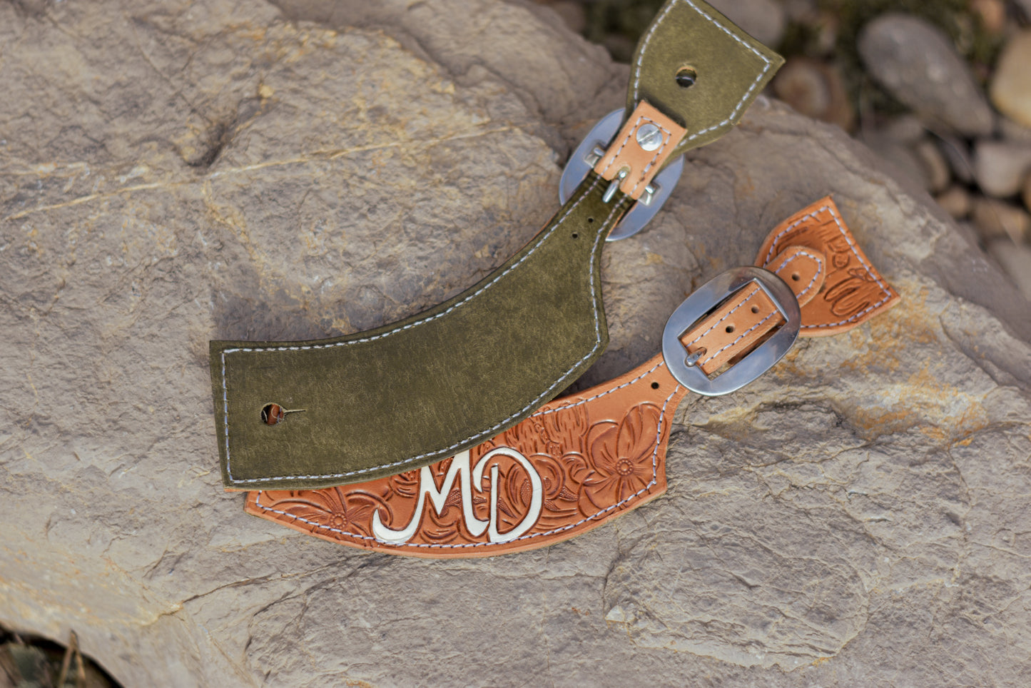 Custom spur straps